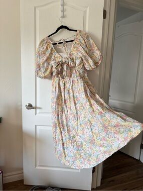 Jillian Harris x Joe Fresh Floral Puff-Sleeve Dress